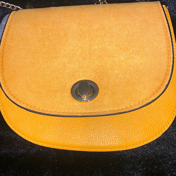 Fashion Mini Chain Bag - Picture 2 of 4